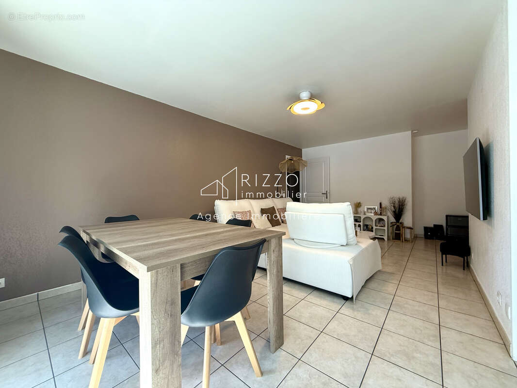 Bel appartement T4 de 82 m2 avec balcon, garage et cave   La Roche-sur-Foron - photo 12