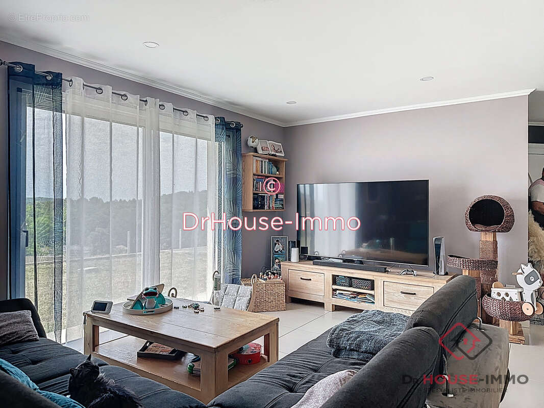 Maison à COULOUNIEIX-CHAMIERS