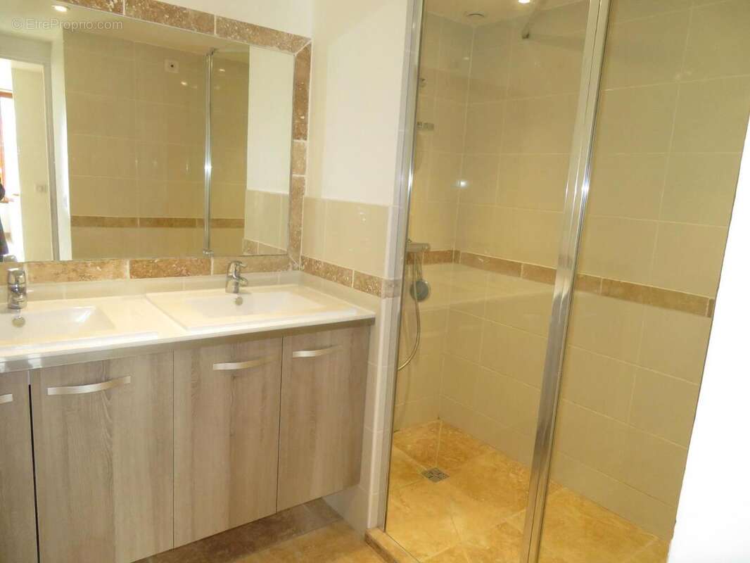   - Appartement à FLAYOSC