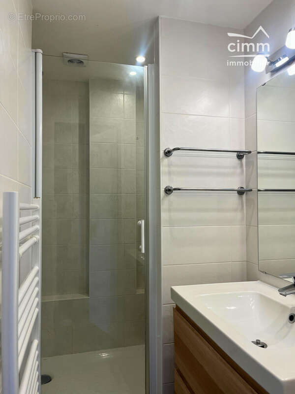 Appartement à FONTAINE