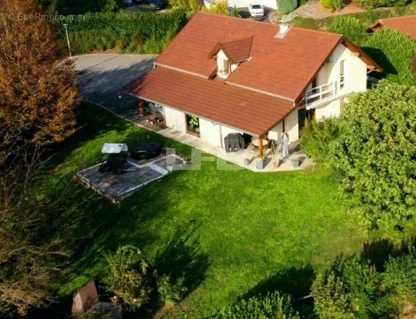 Maison à HAUTEVILLE-SUR-FIER