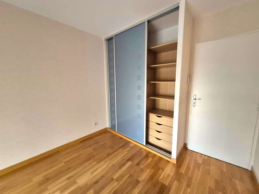 Appartement à THIAIS