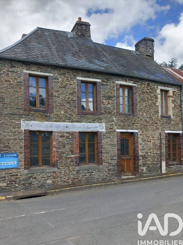 Photo 1 - Maison à CORMOLAIN