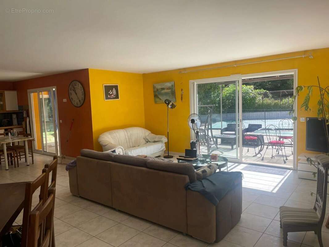 Maison à SAINTE-MARTHE