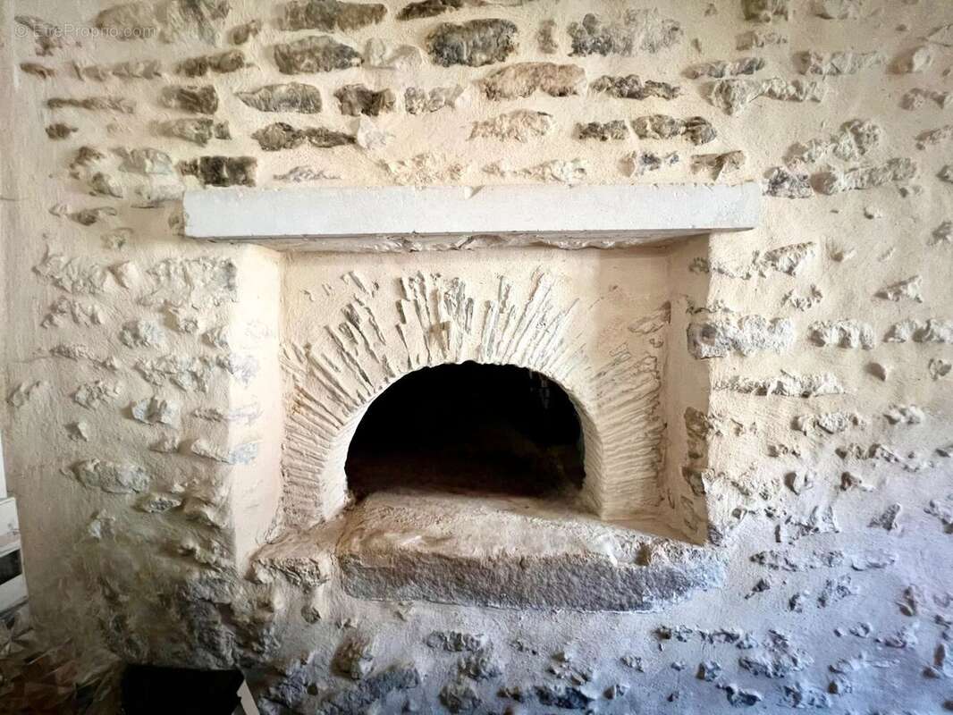 Maison à HOUDAN