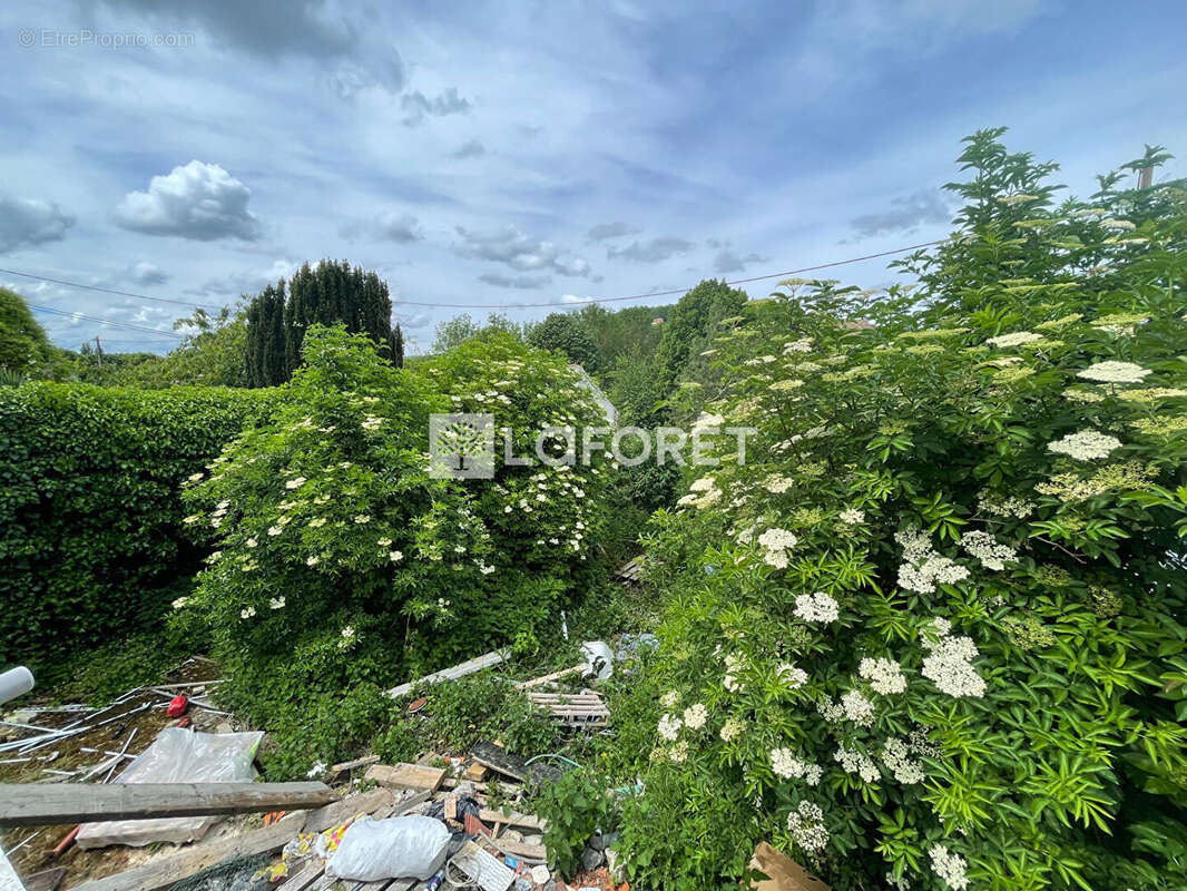 Appartement à VETHEUIL