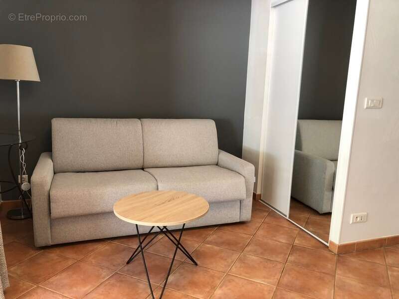 Appartement à GREOUX-LES-BAINS