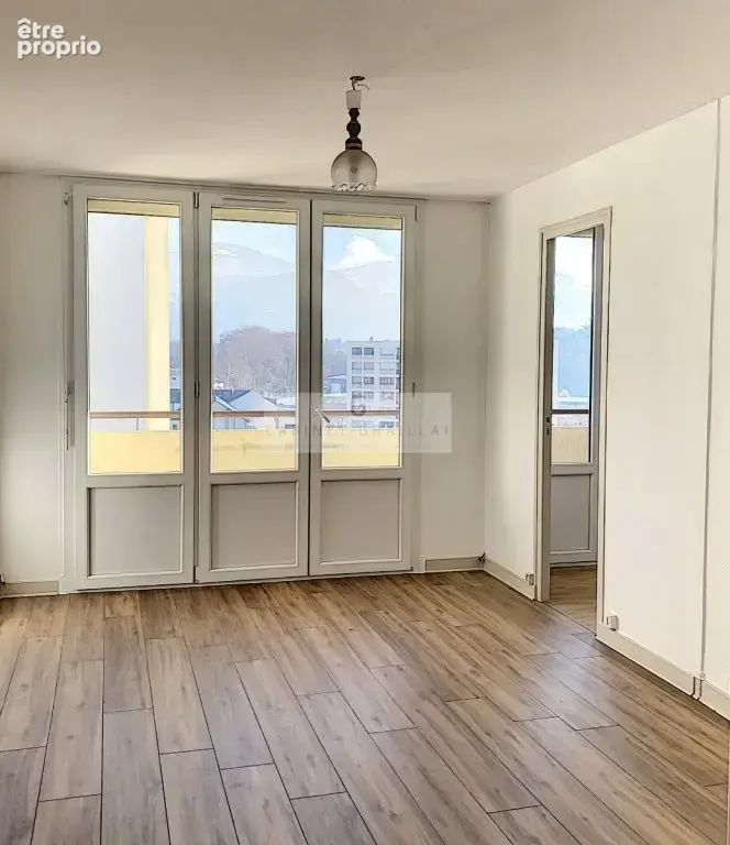 Chambéry – jules ferry – t3 53 m² – 9ᵉ étage – balcons – cave - photo 2