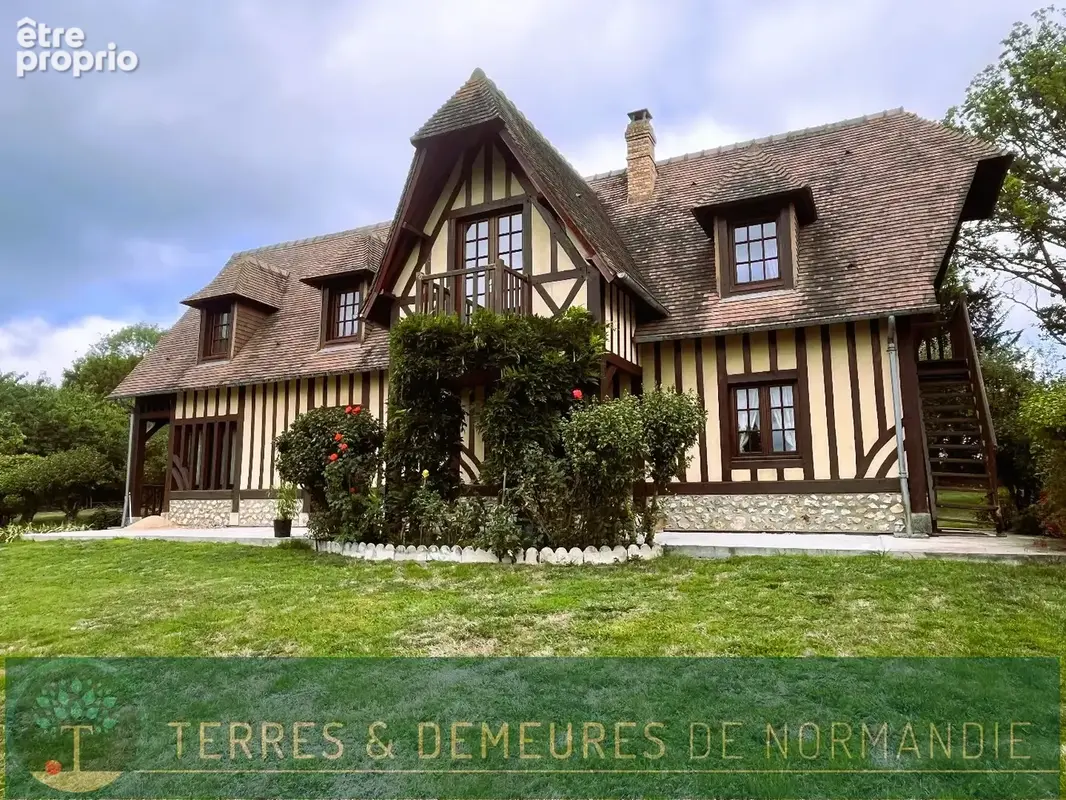 Propriété normande de caractère sur 4 hectares de terrain et dépendance, Vue époustouflante proche de Lisieux (14100) - photo 2