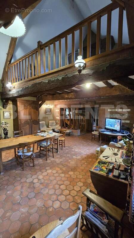 20241017_105348 - Maison à ENVERMEU