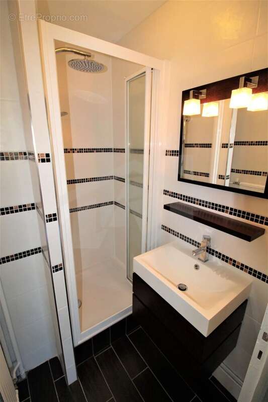 Appartement à FONTAINE