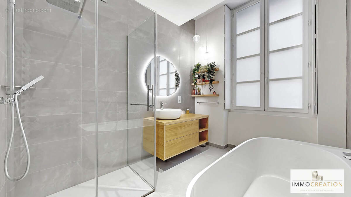 Appartement à LYON-6E