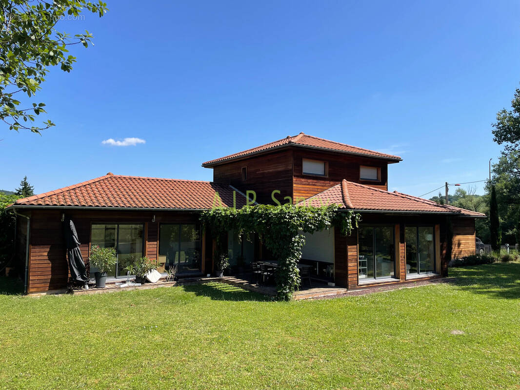 Maison à CHATELGUYON