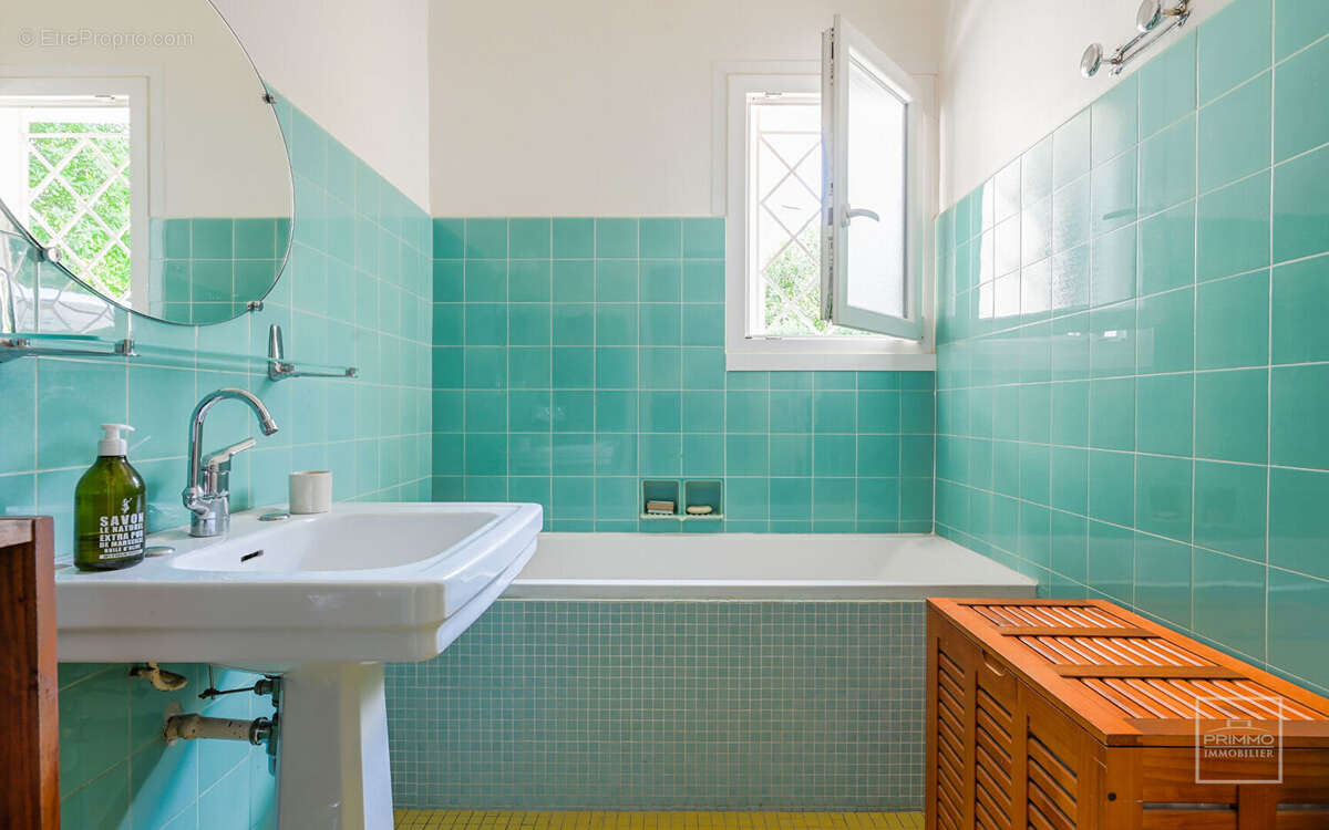 Maison à SAINT-CYR-AU-MONT-D'OR