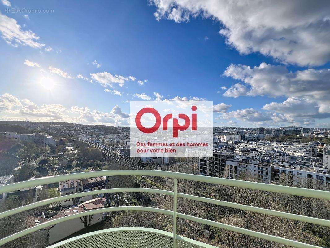 Appartement à ISSY-LES-MOULINEAUX