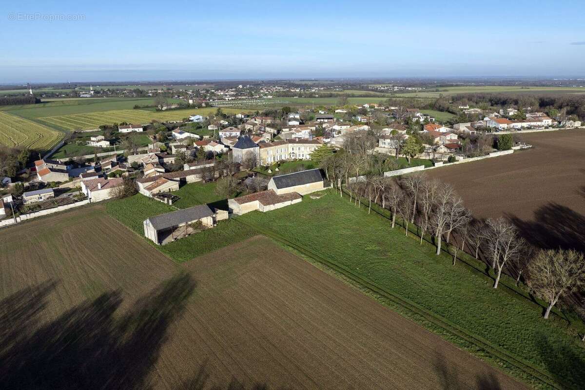 Maison à BEAUVOIR-SUR-NIORT