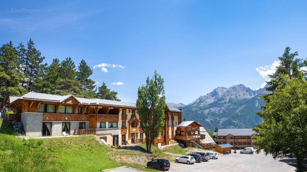 Appartement à UVERNET-FOURS