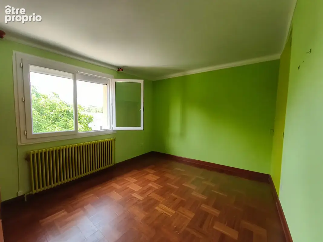 Maison T5 de 98m2 sur belle parcelle arboré de 1500m2 - photo 4