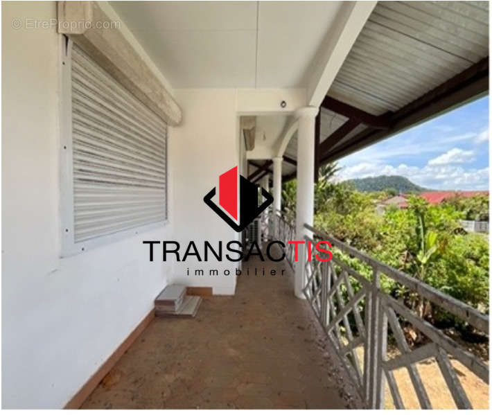 Appartement à REMIRE-MONTJOLY