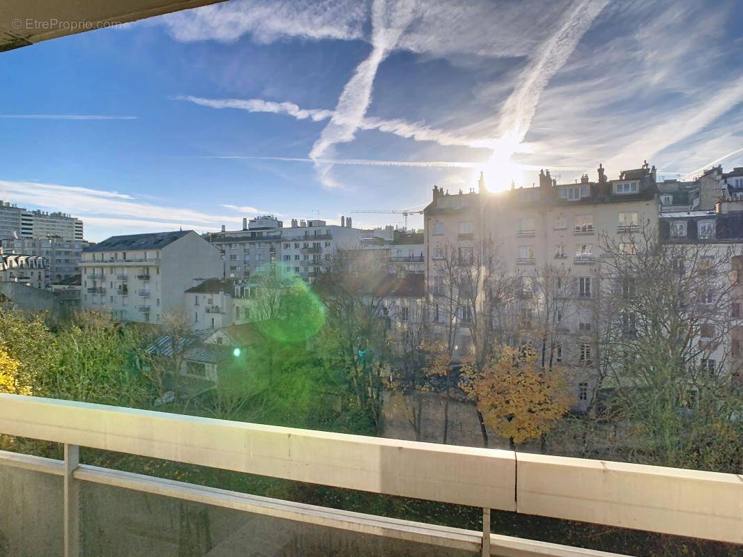 Appartement à ISSY-LES-MOULINEAUX