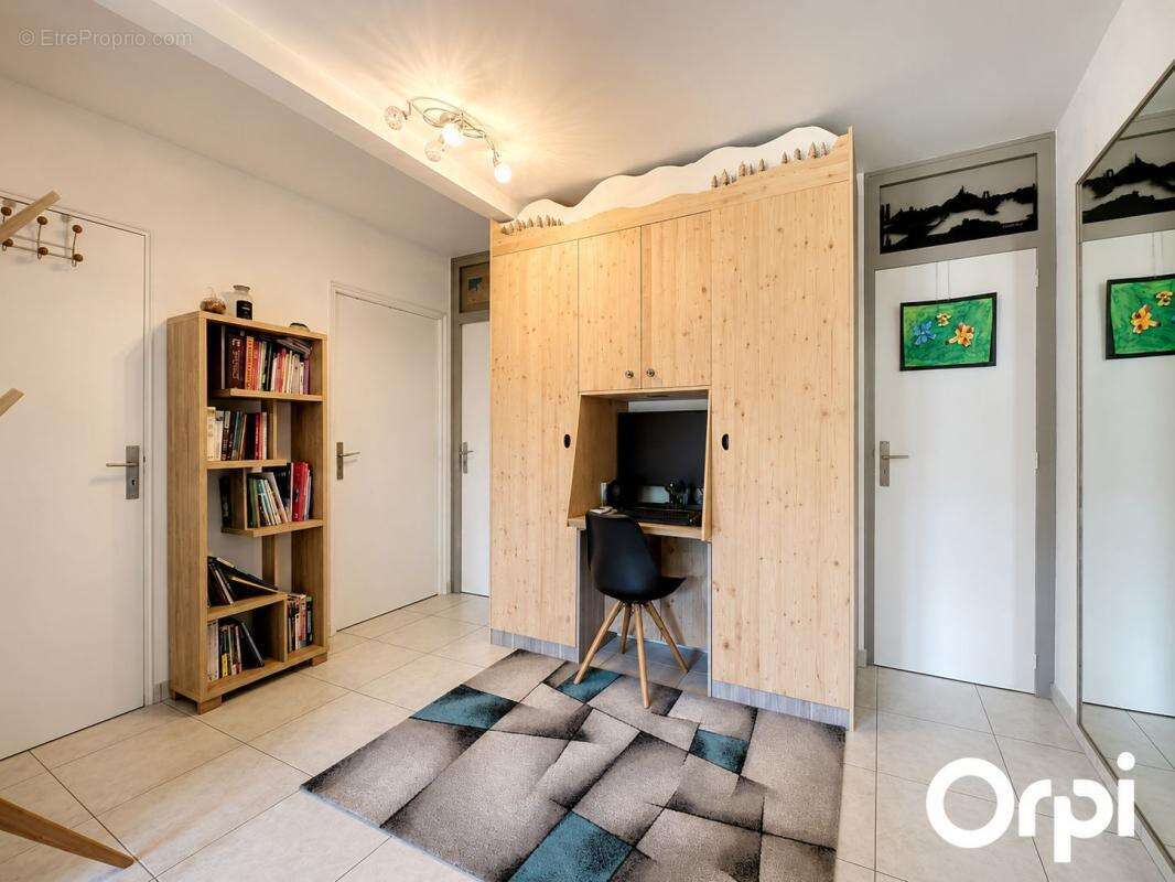  Appartement T3 – 72 m² – Balcon plein sud, garage & cave - photo 9