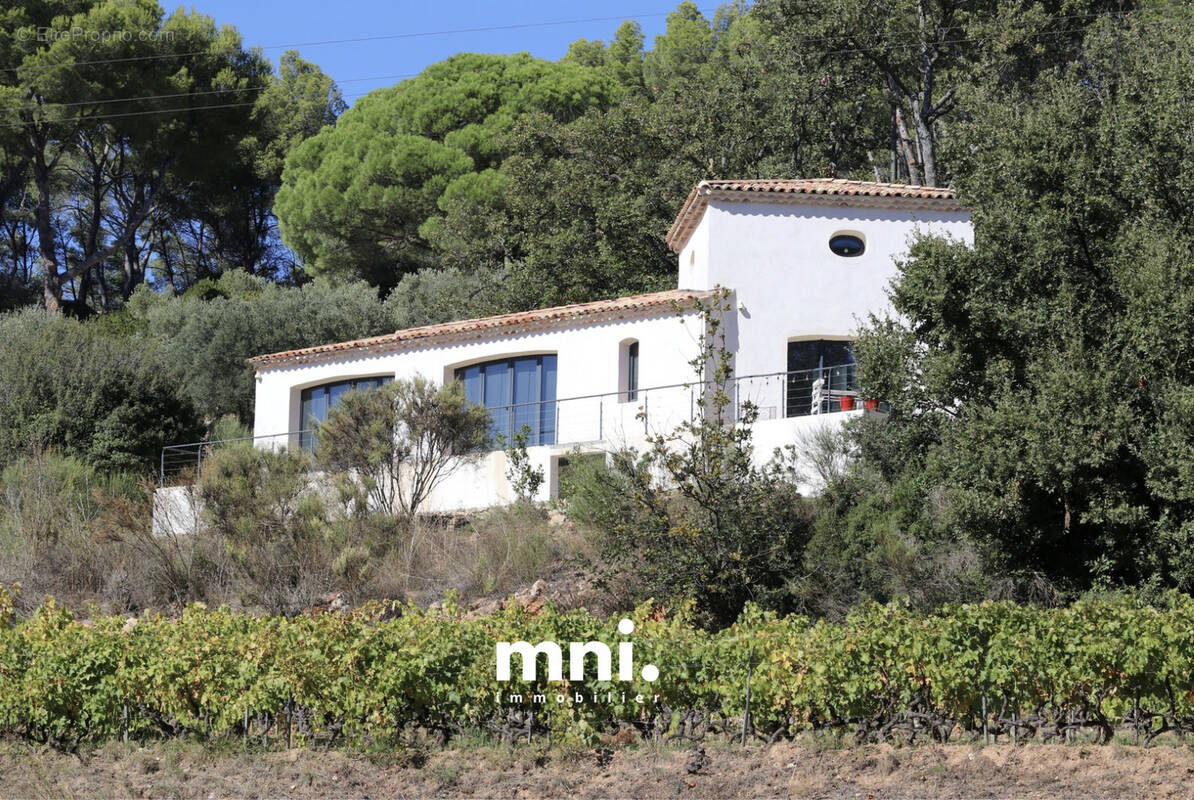 Maison à EVENOS