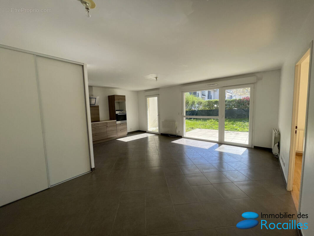 Appartement à REIGNIER