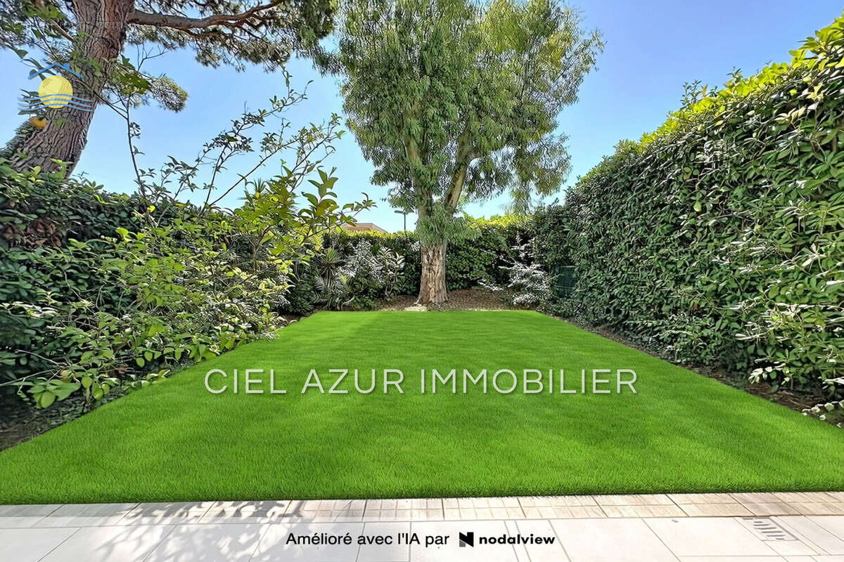 Appartement à VALLAURIS