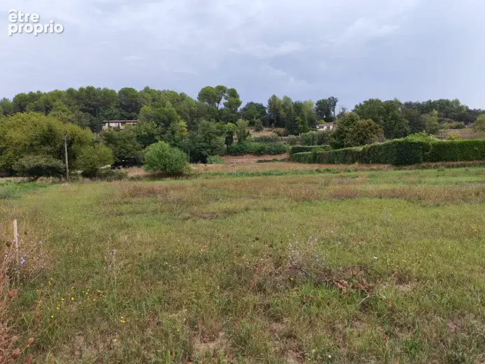Photo Terrain à Salernes au prix de 120 000€