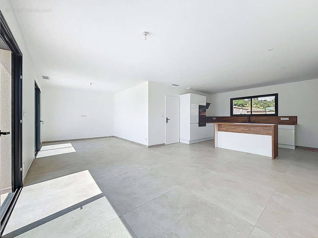 Maison à ARPAILLARGUES-ET-AUREILLAC