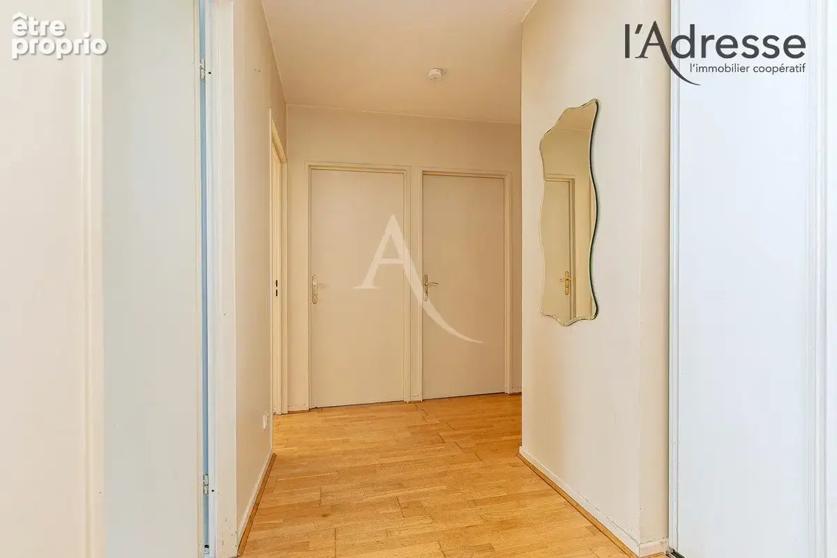 PUTEAUX/ Appel du 18 Juin - Appartement 3 pièces 56m² - photo 13