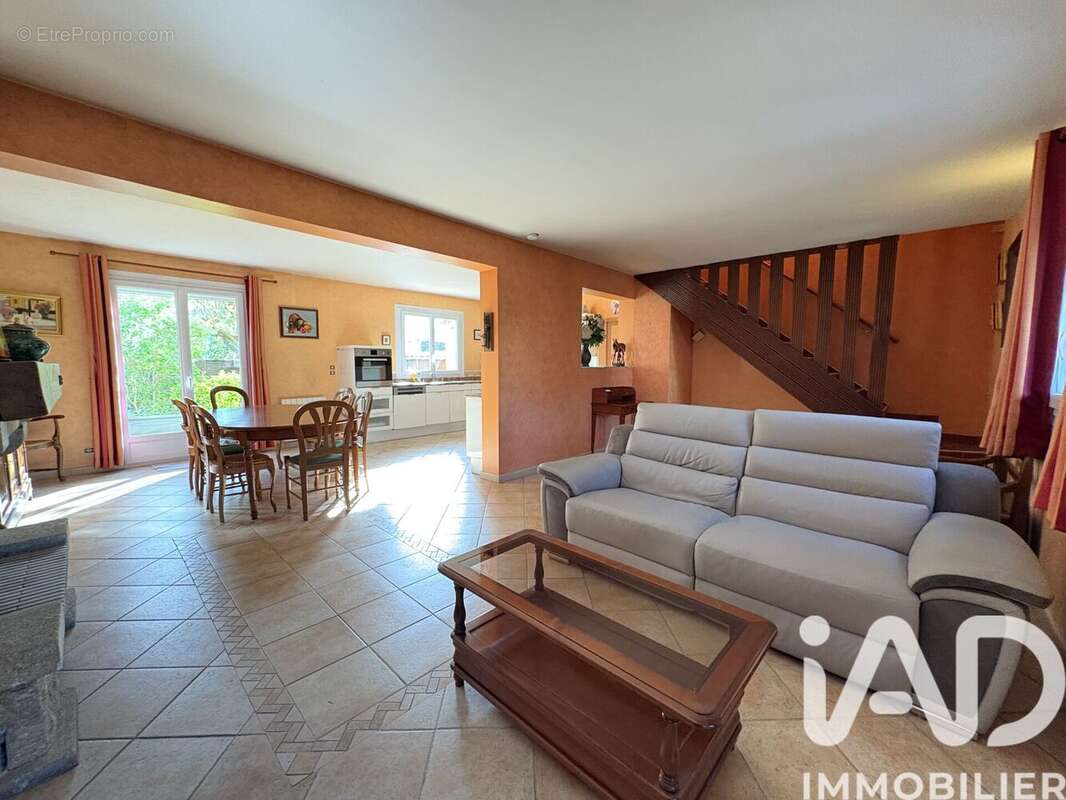 Maison 120 m² à Ormesson-Sur-Marne  - photo 2