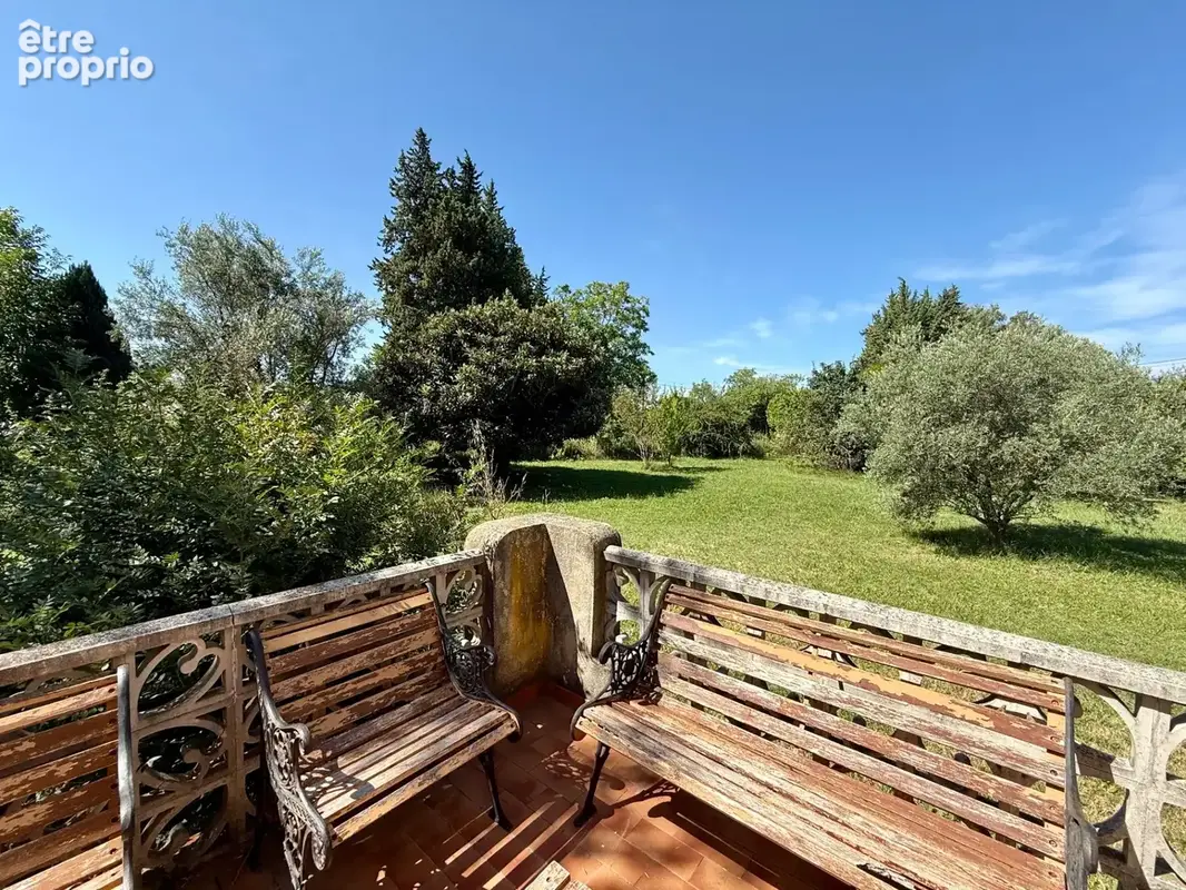 Maison à vendre 6 pièces 176 m2 jardin double garage LAURIS (84) - photo 4