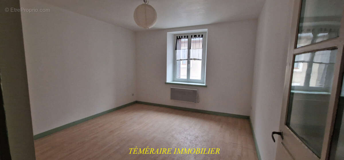 Appartement à FONCINE-LE-HAUT