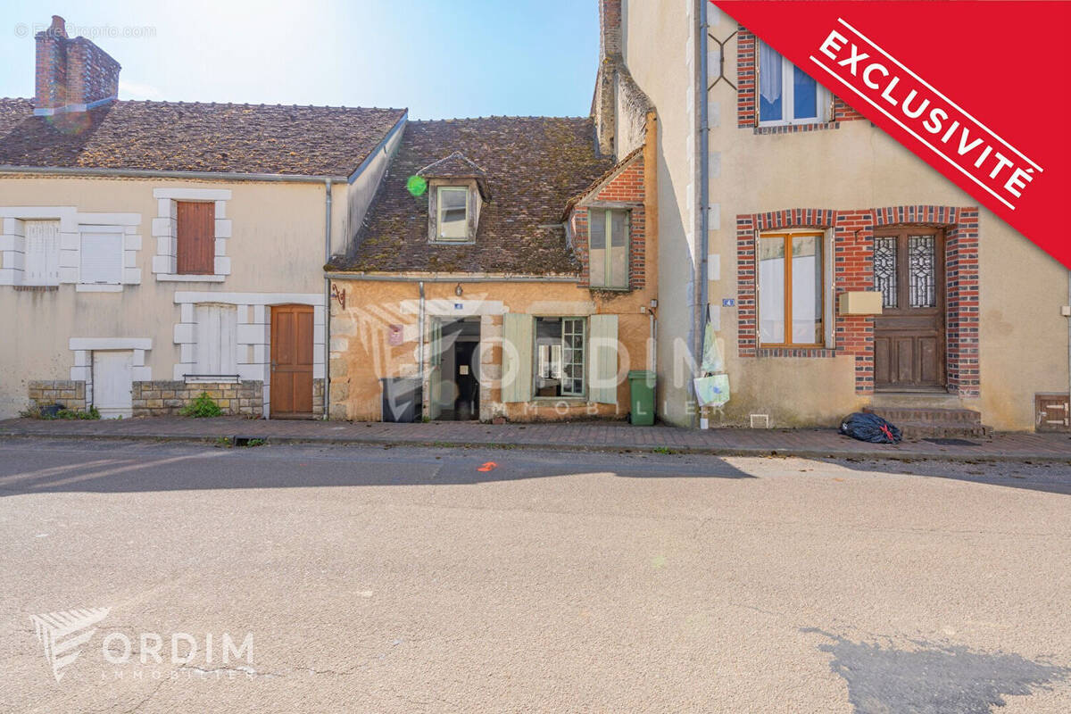 Maison à SAINT-SAUVEUR-EN-PUISAYE