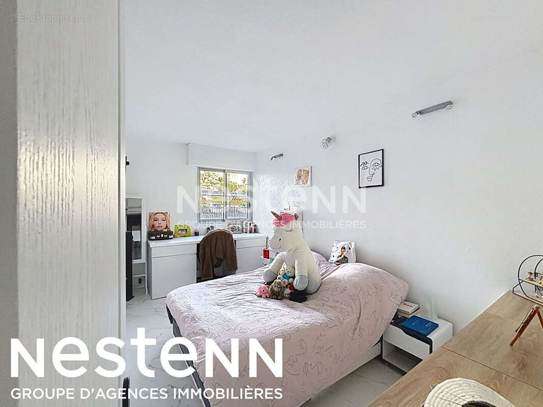 Appartement à VALLAURIS