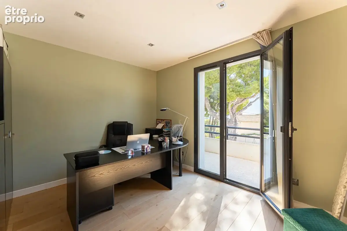 À vendre - à carry le rouet très belle maison familiale de charme t4 avec garage - photo 17