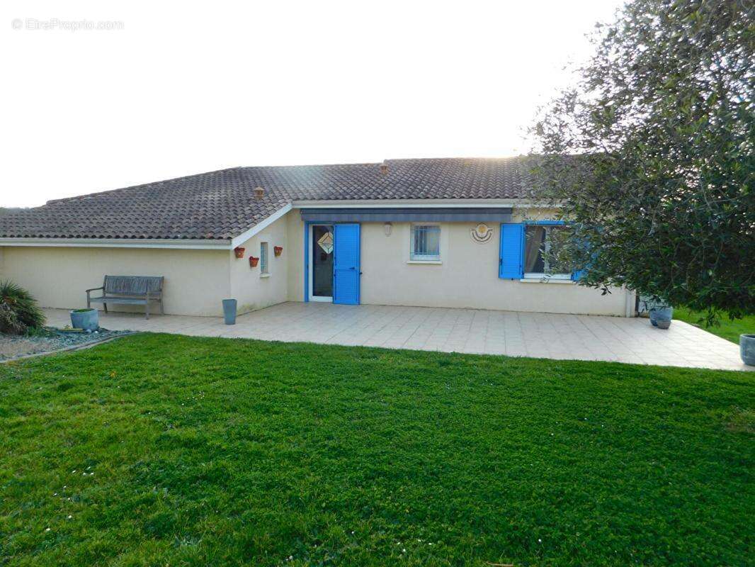 Maison à GAGEAC-ET-ROUILLAC