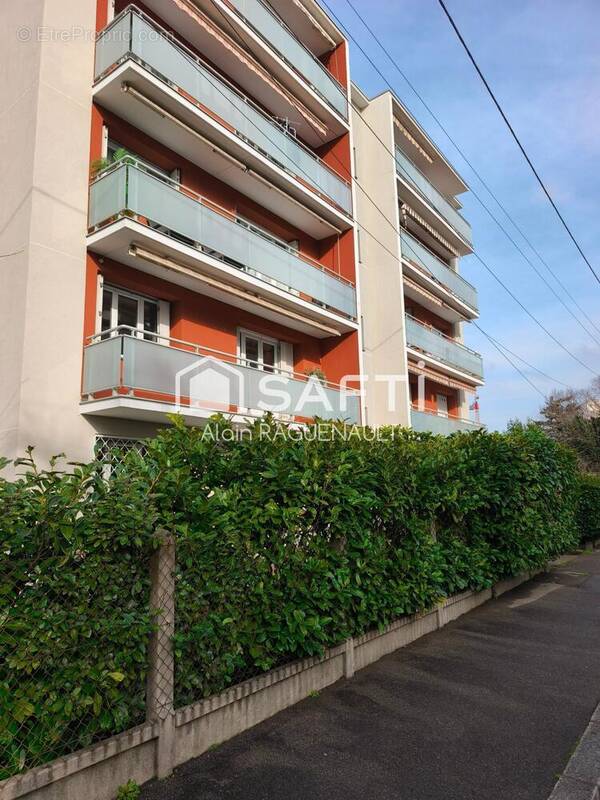 Photo 1 - Appartement à LYON-8E