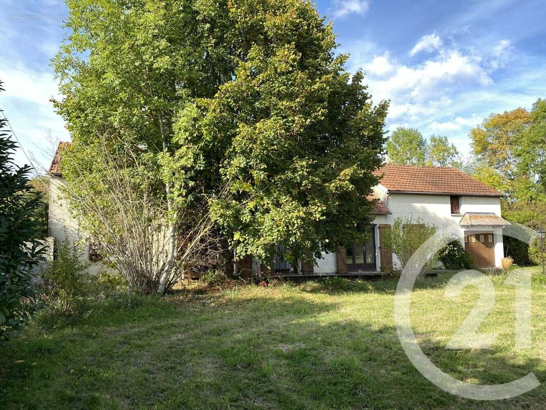 Maison à SAVIGNY-EN-SANCERRE