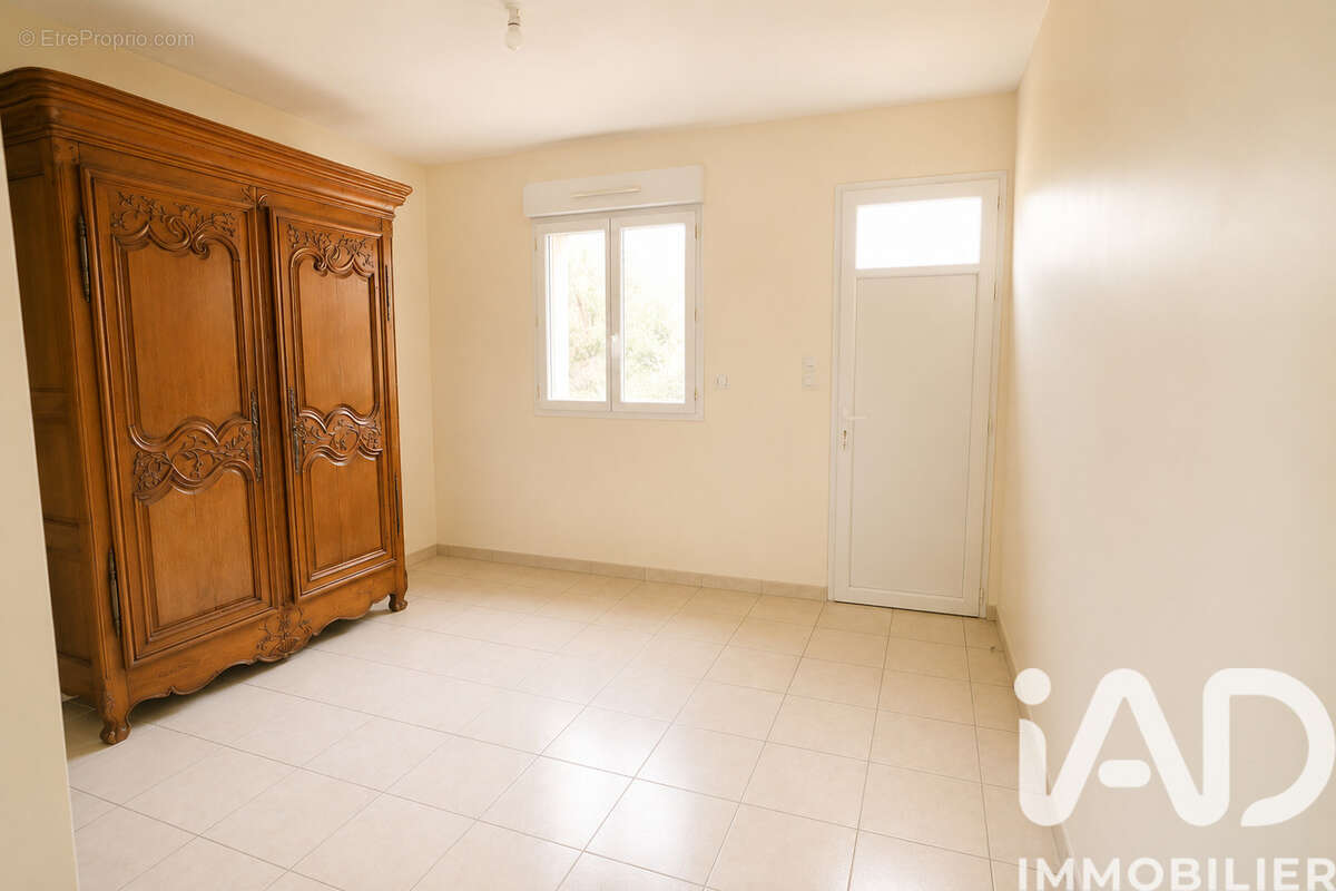 Maison 135 m² à Longueville  - photo 8