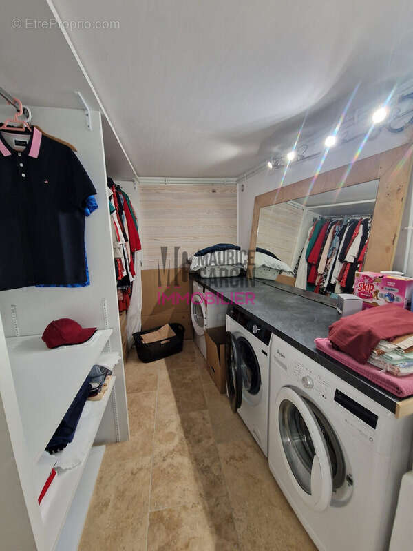 Maison à CHATEAUNEUF-DE-GADAGNE