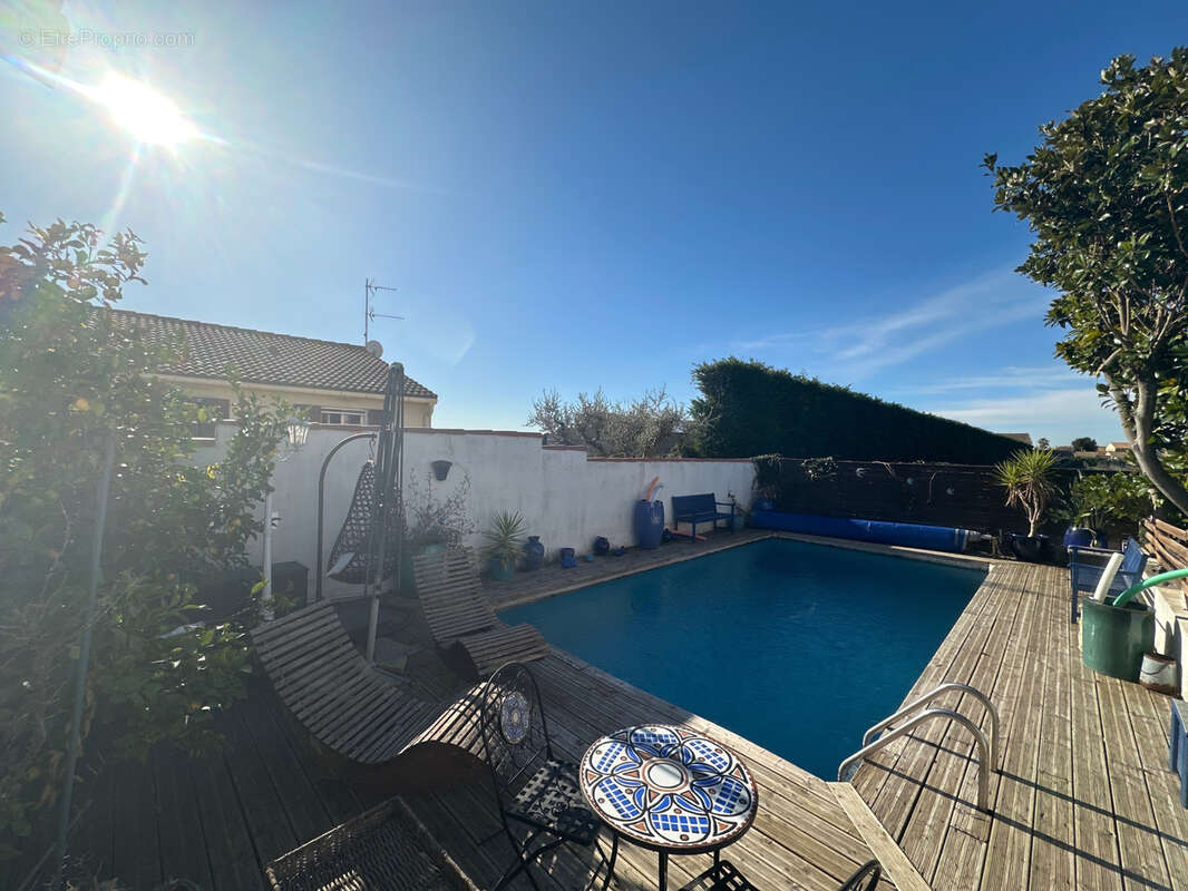 Maison à SAINT-LAURENT-D&#039;AIGOUZE