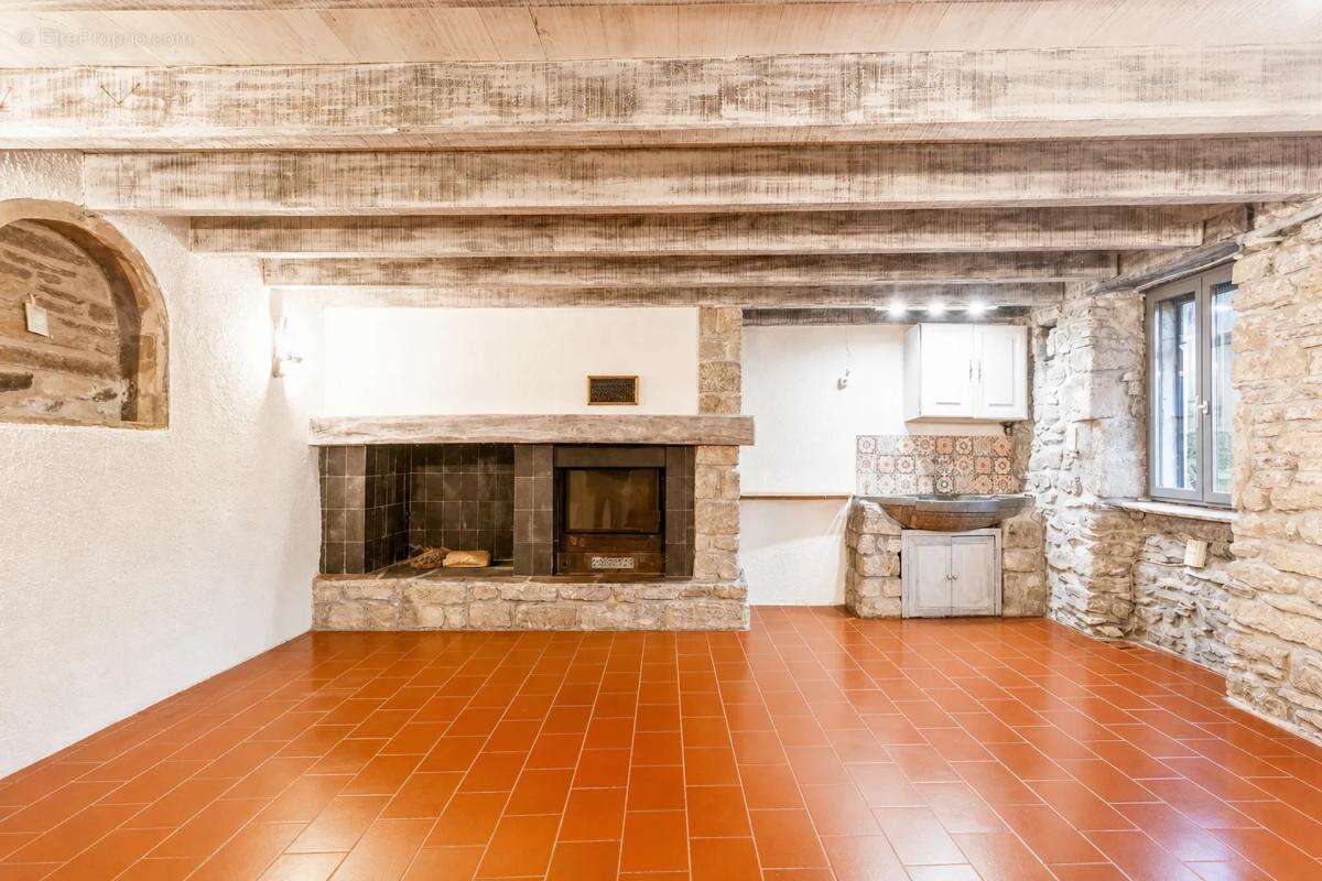 Maison de caractère 5 pièces à Fayet - photo 9
