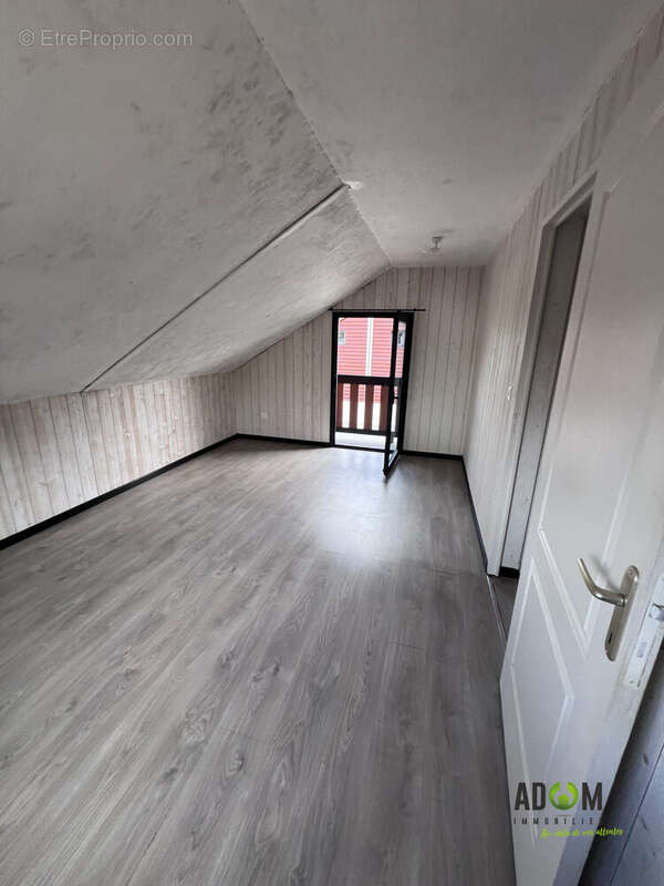 Chambre 1 - Maison à SAINT-PIERRE