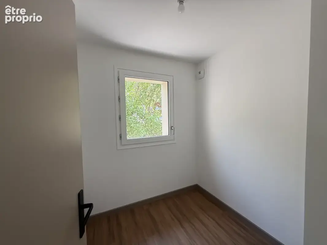 Appartement lumineux avec balcon et stationnement - photo 3
