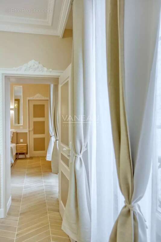 Appartement à PARIS-9E