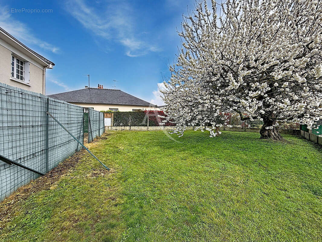 Maison à CHATEAU-GONTIER