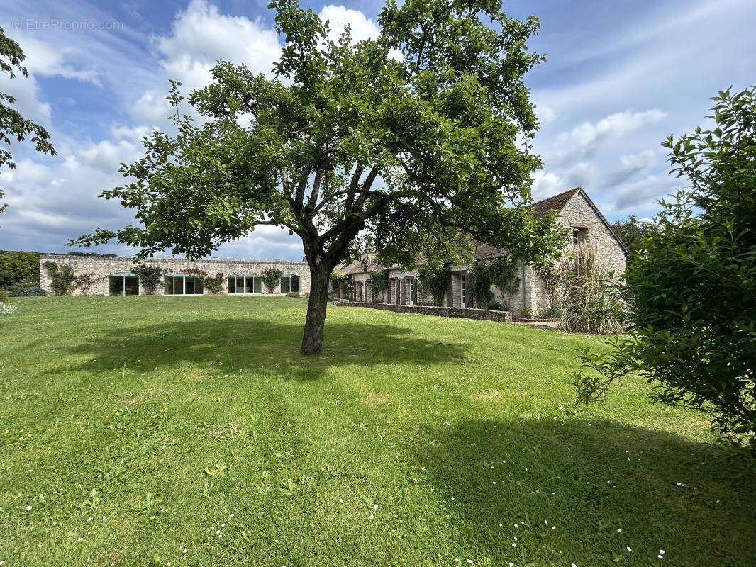 Propriété de caractère 12 pièces 638 m² avec piscine, dépendances équestres et parc de 1,4 ha à Villegats - photo 23