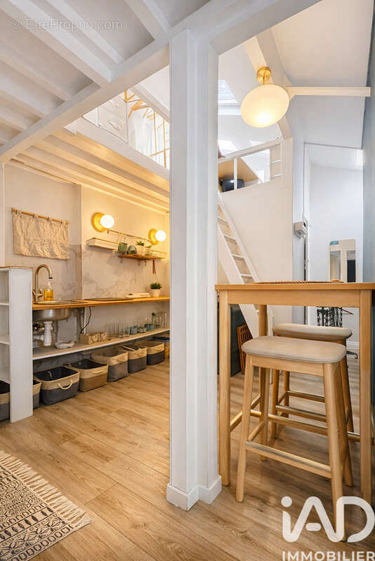 Photo 3 - Appartement à PARIS-16E